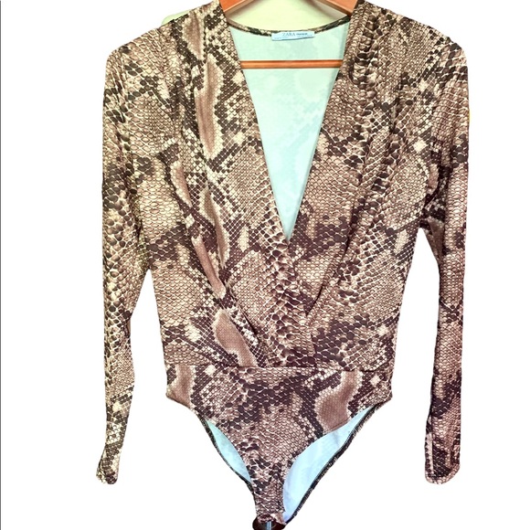 ZARA PYTHON SNAKE PRINT PLUNGE NECKLINE BODYSUIT SIZE SMALL - Picture 2 of 7